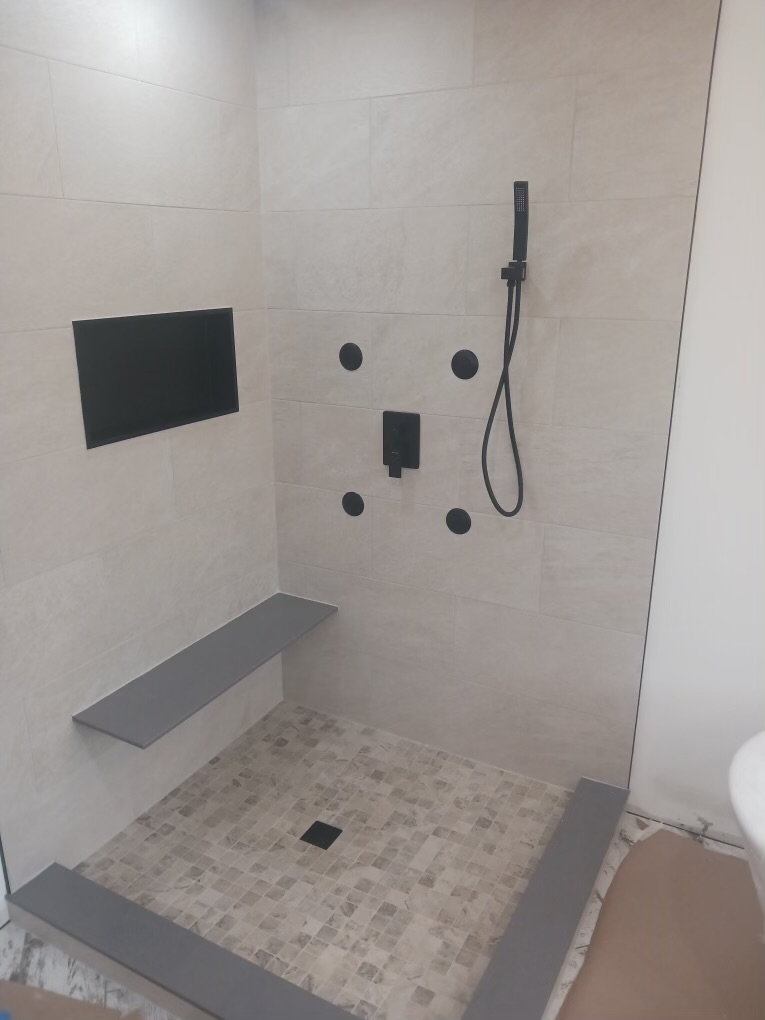 Custom shower installation and bathroom remodeling in Akron Ohio